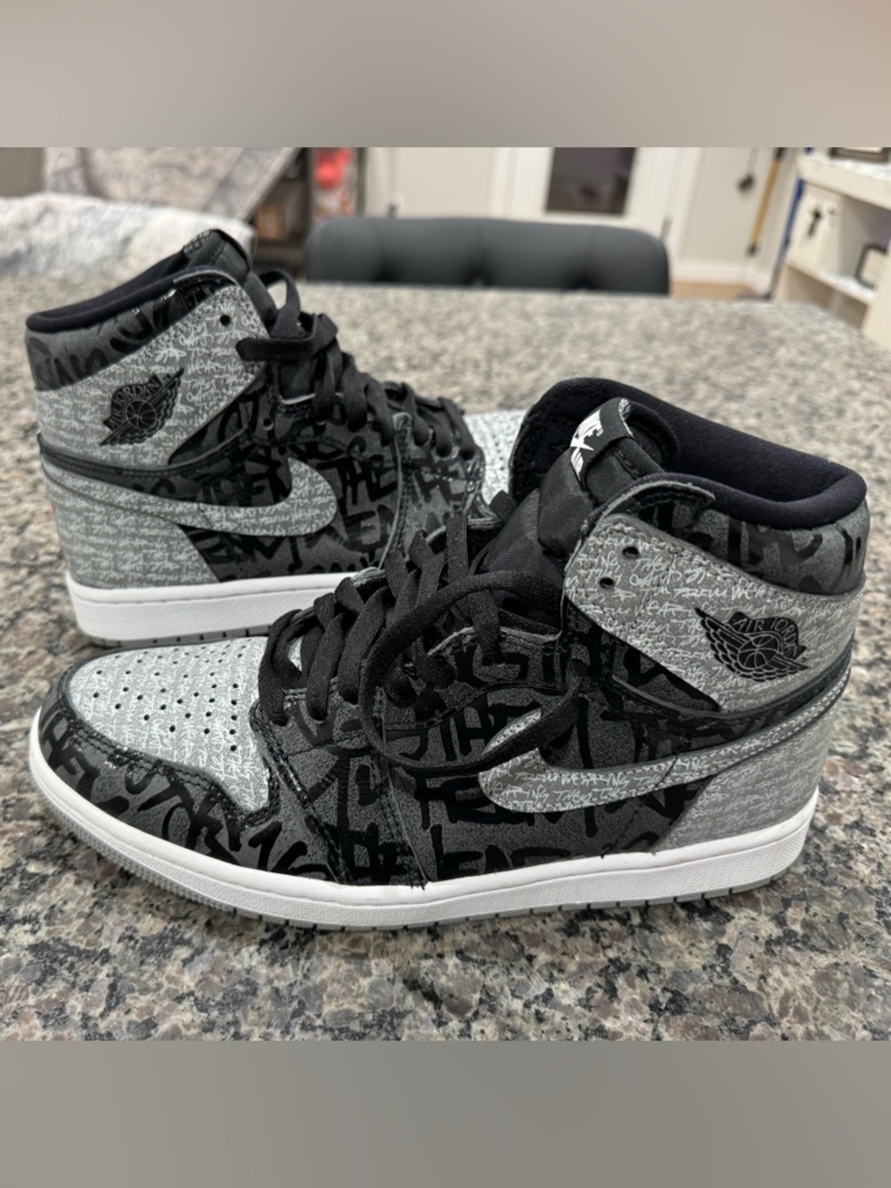 Nike Air Jordan Rebellionaire retro high black shadow banned size 8